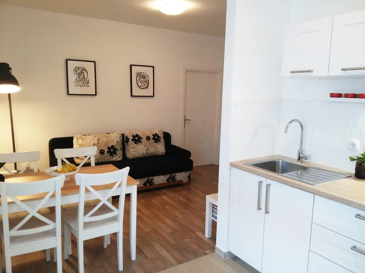 Rosa Apartment Zadar